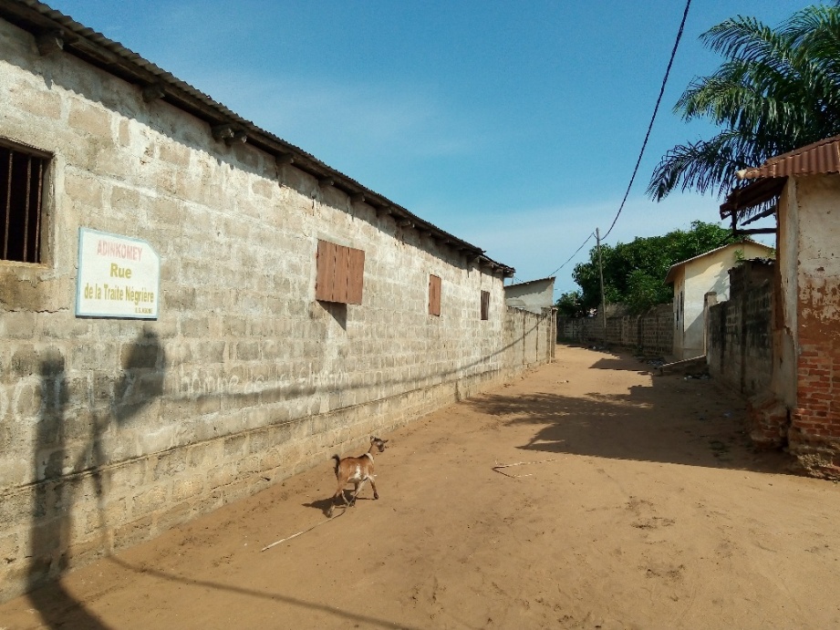 Chemin de l'esclave d'Agoué