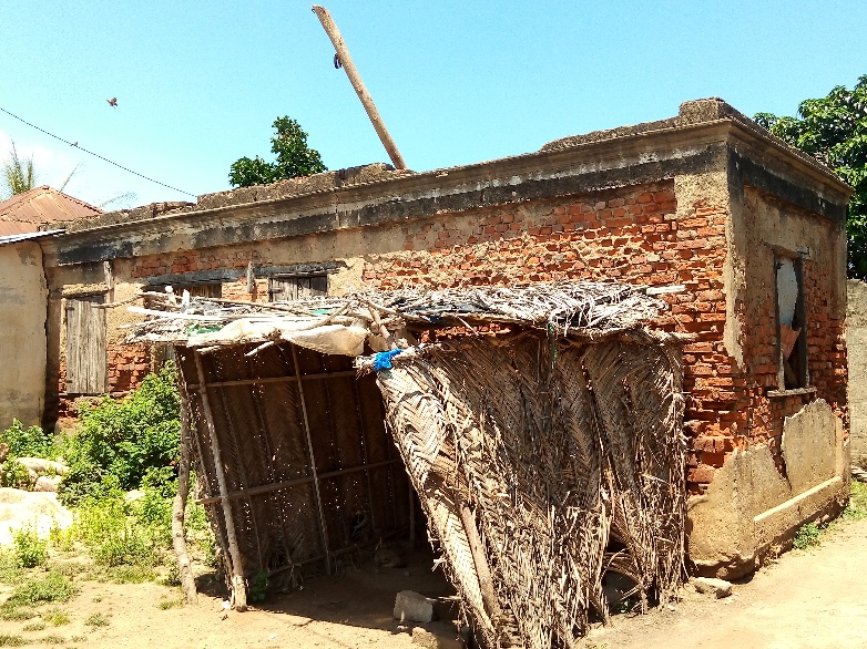 Entrepôt de Akpoue Tchanka d'Adjaha